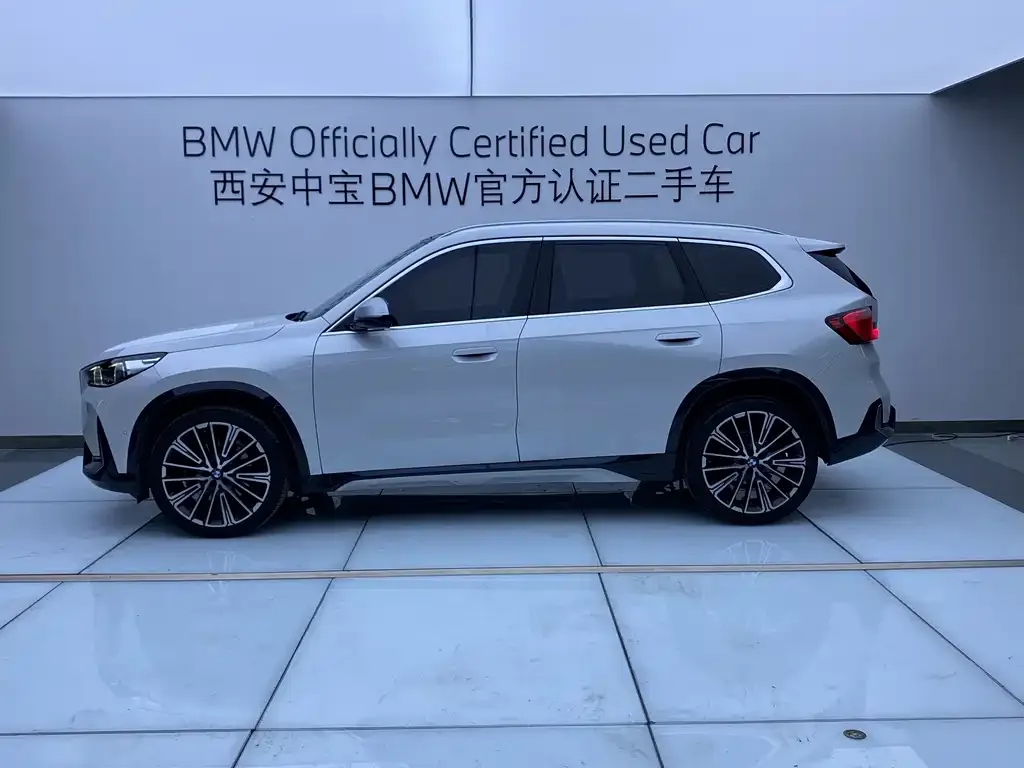 BMW X1 — фото 7