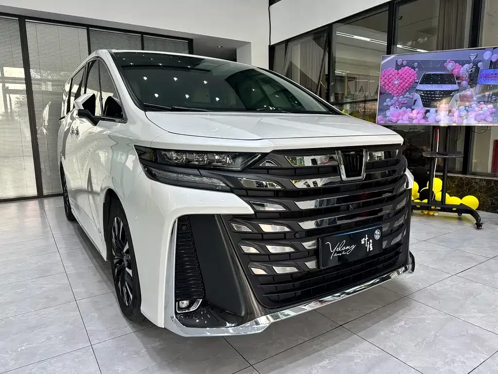 Toyota Vellfire — фото 6