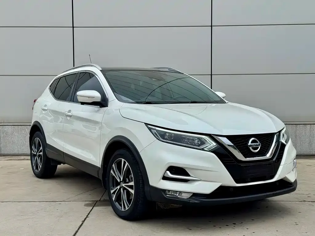 Nissan Qashqai — фото 2