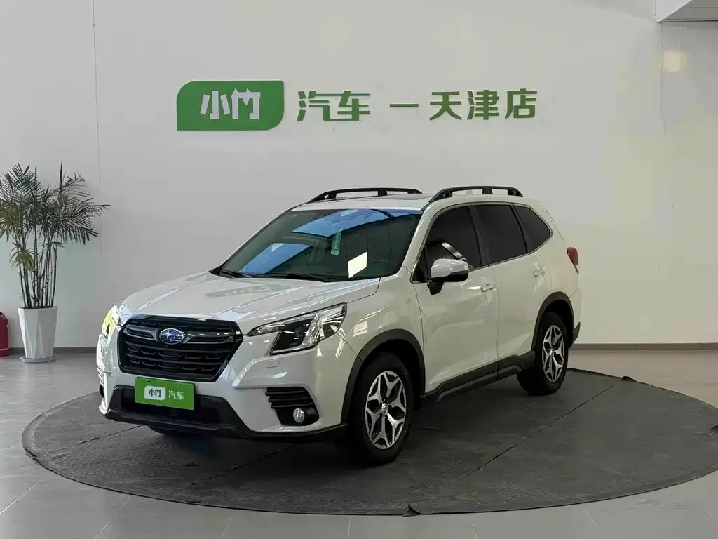 Subaru Forester — фото 1