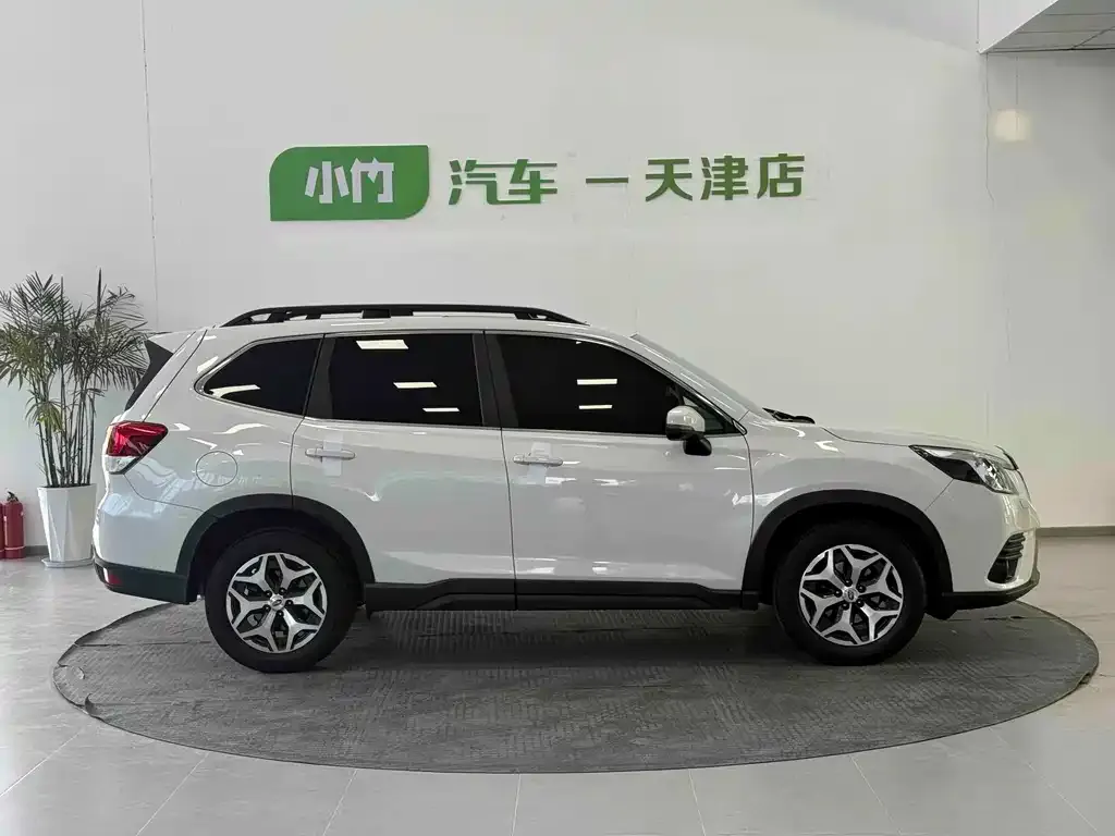 Subaru Forester — фото 3