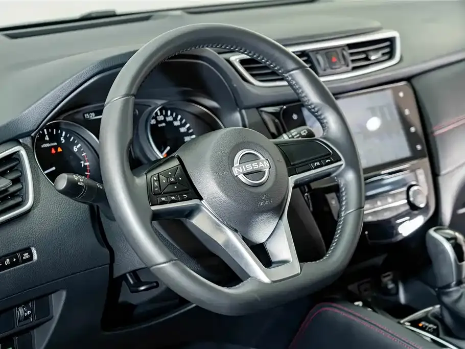 Nissan Qashqai — фото 6