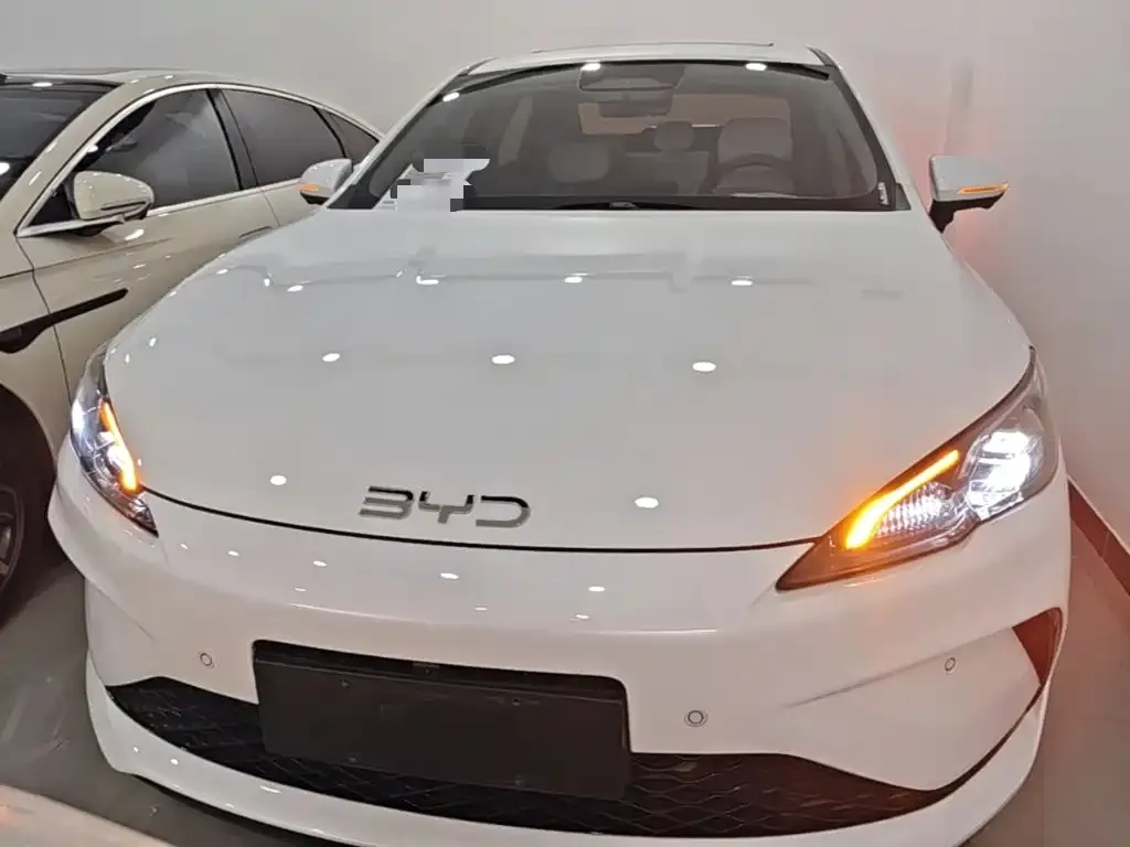 BYD Seal 05 DM-i — фото 7