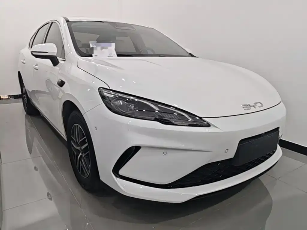 BYD Seal 05 DM-i — фото 3