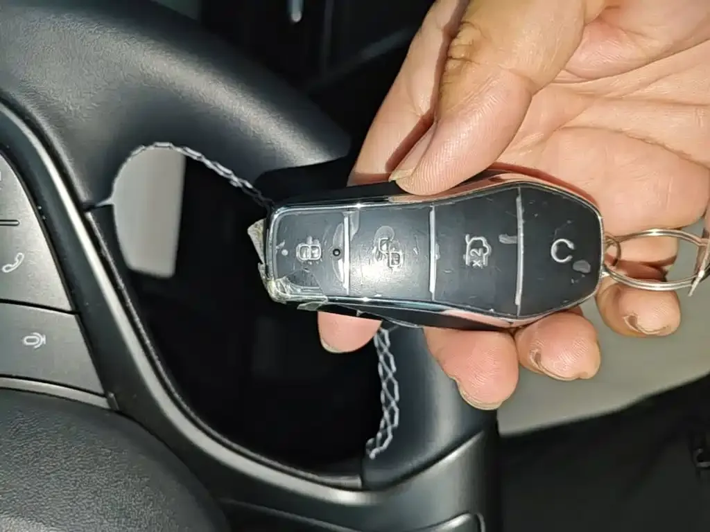 BYD Seal 05 DM-i — фото 10
