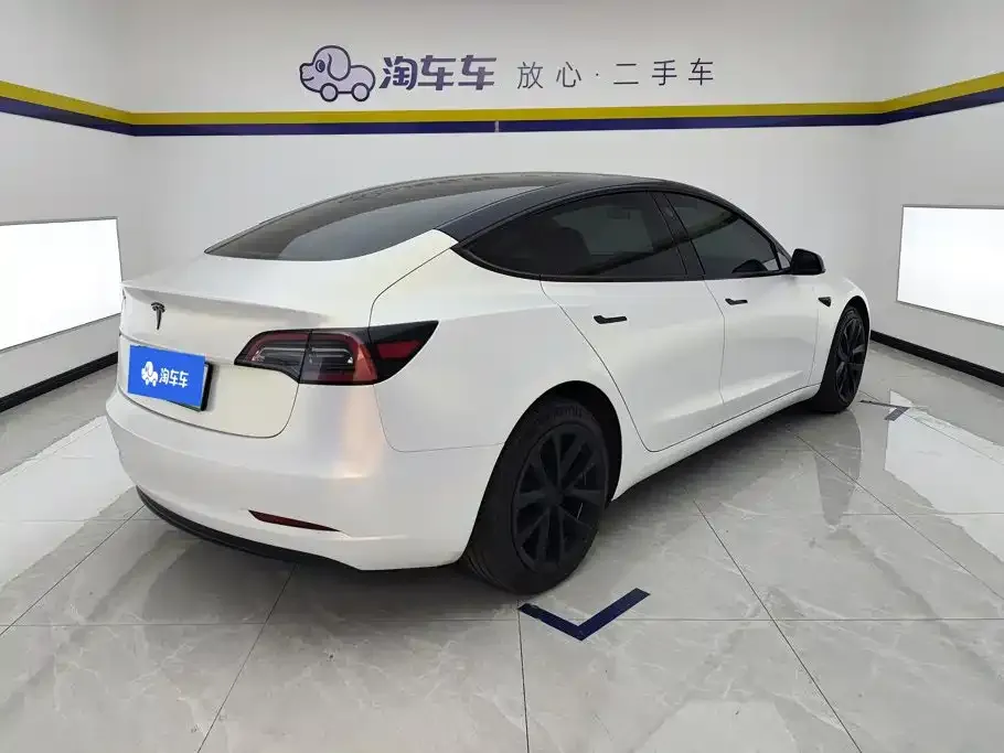 Tesla Model 3 — фото 6