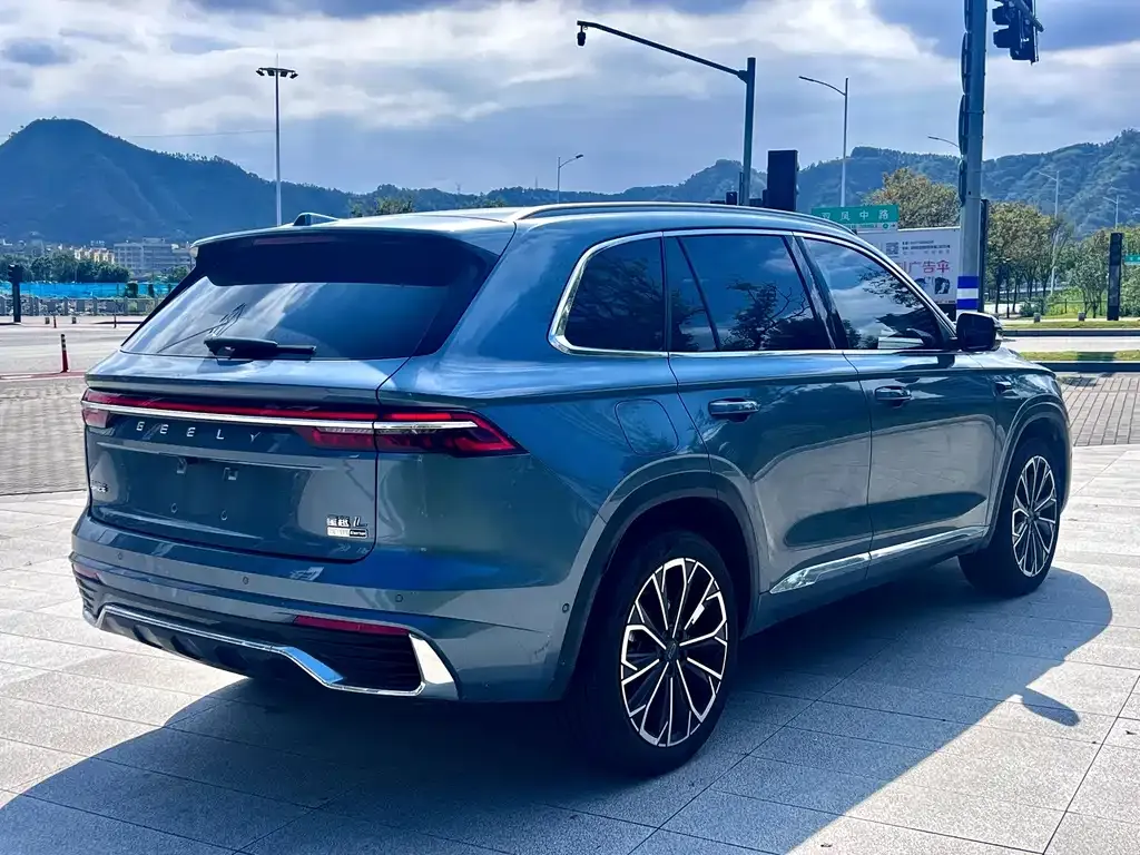 Geely Xingyue L — фото 6