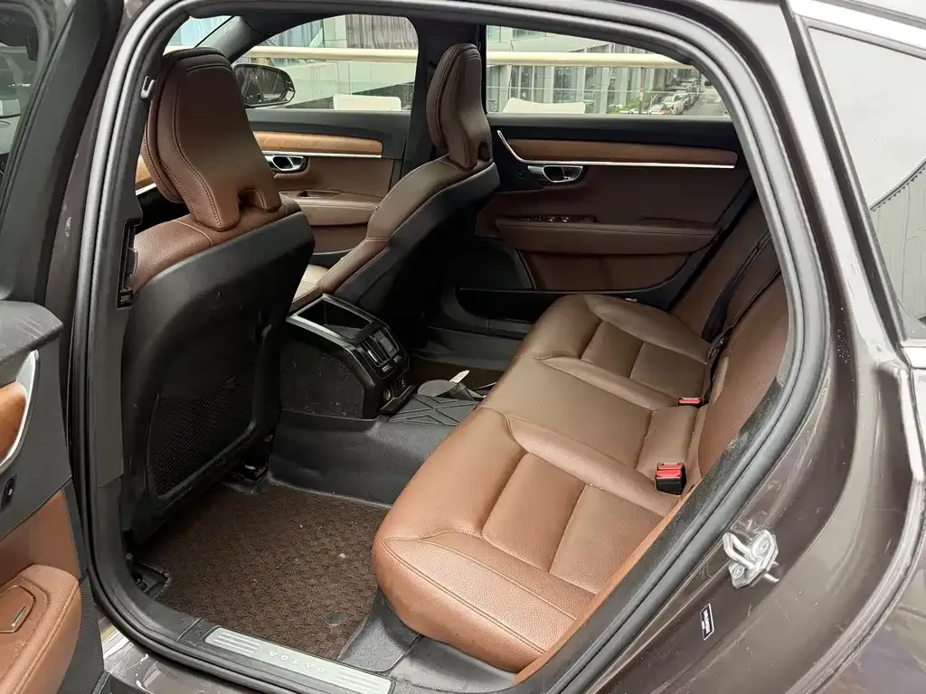Volvo S90 — фото 2