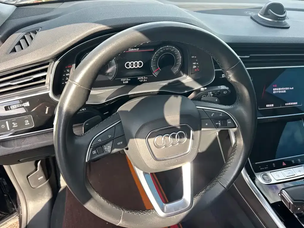 Audi Q8 — фото 4