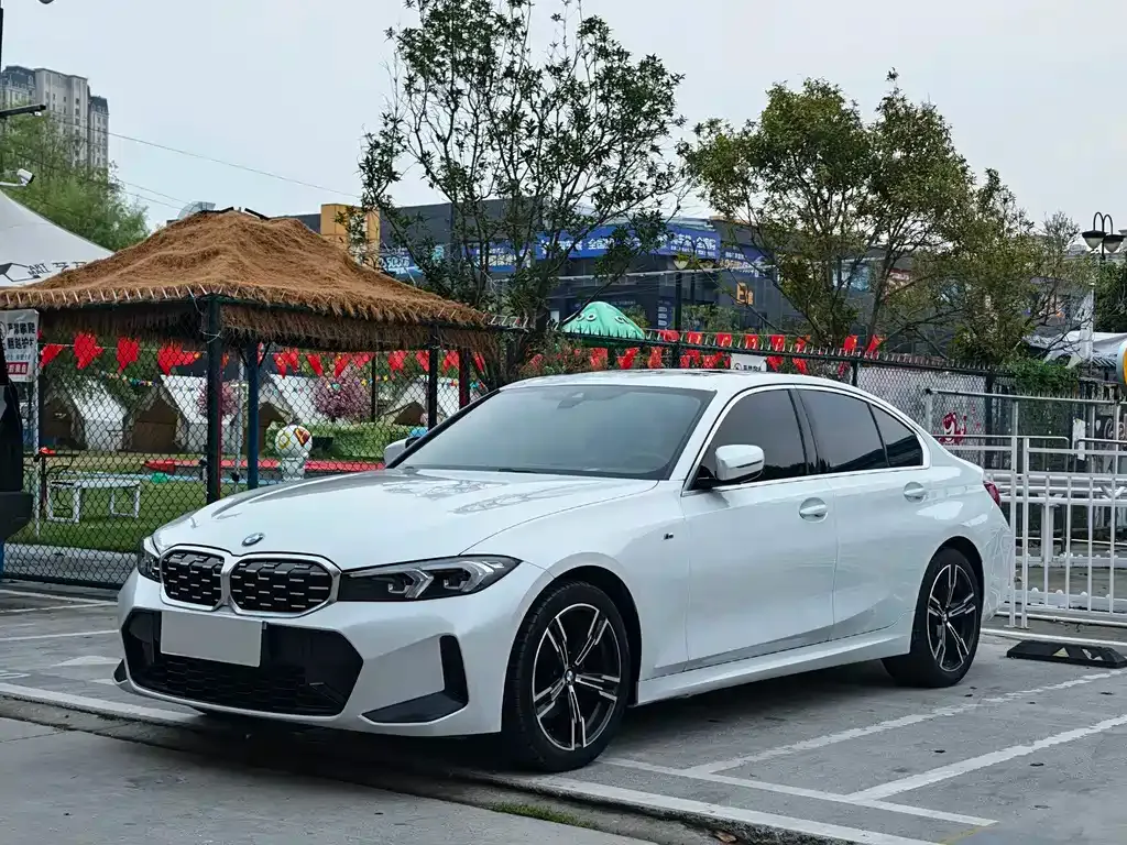 BMW 3 Series — фото 1