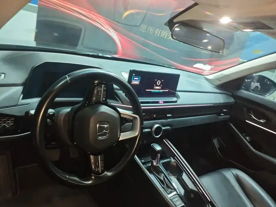Honda Accord — фото 9