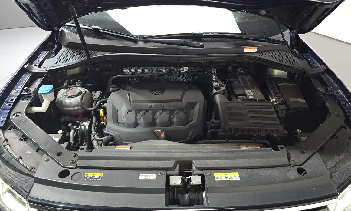 Volkswagen Tiguan — фото 6