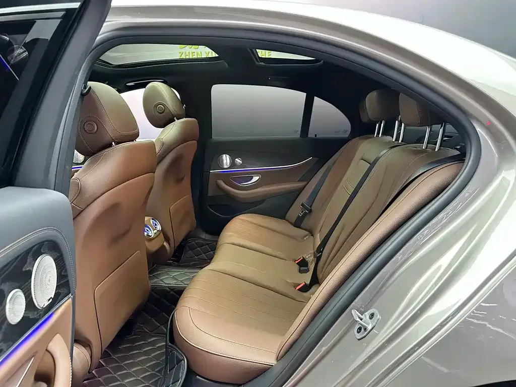 Mercedes-Benz E-Class (Import) — фото 4
