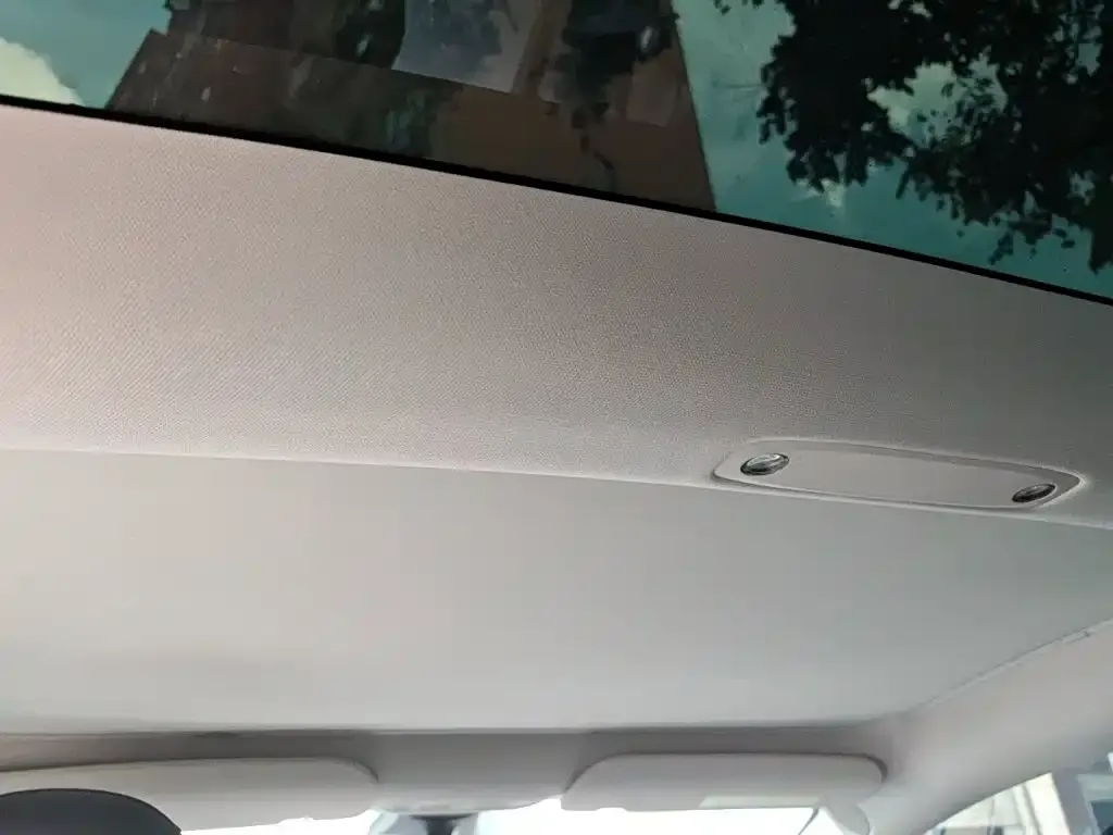 Tesla Model 3 — фото 2