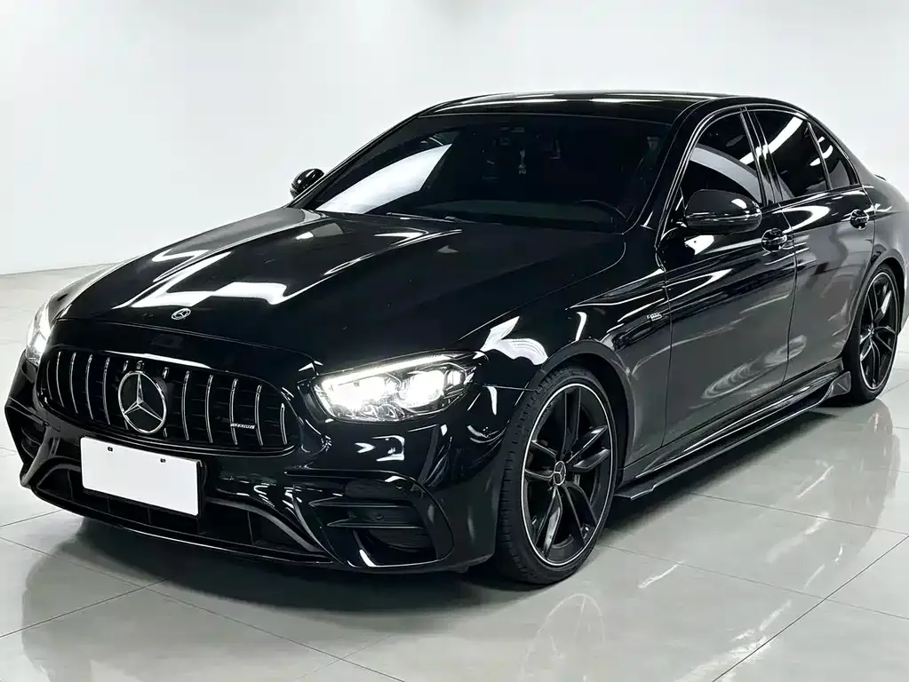 Mercedes-Benz E-Class AMG — фото 1