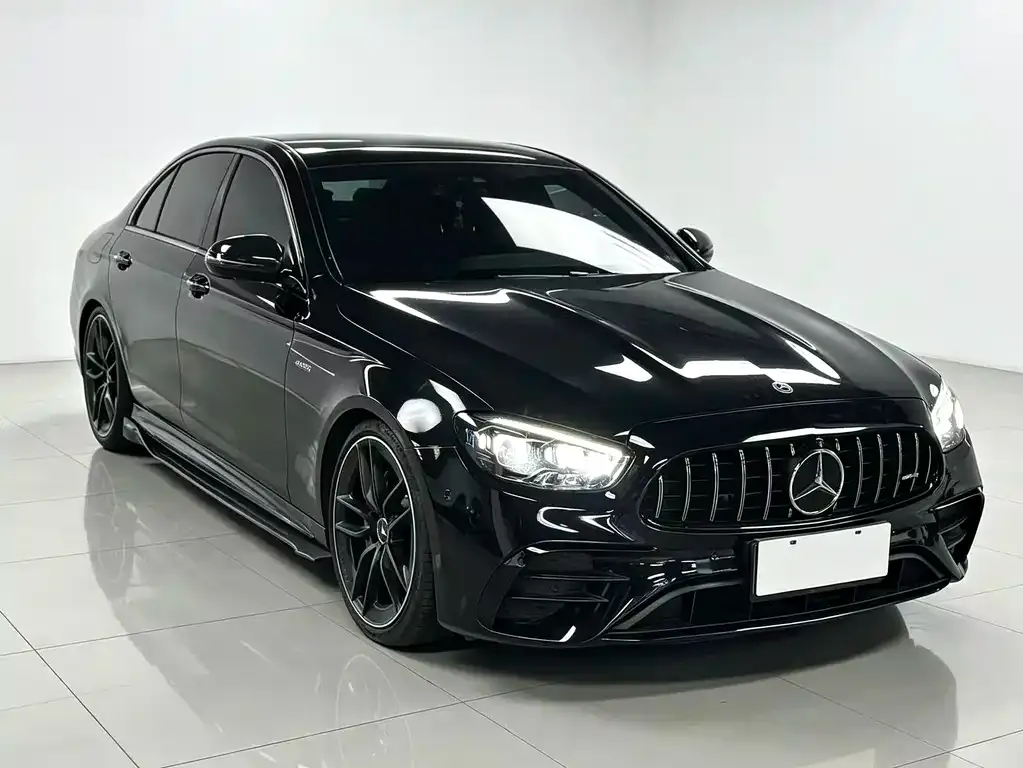 Mercedes-Benz E-Class AMG — фото 5