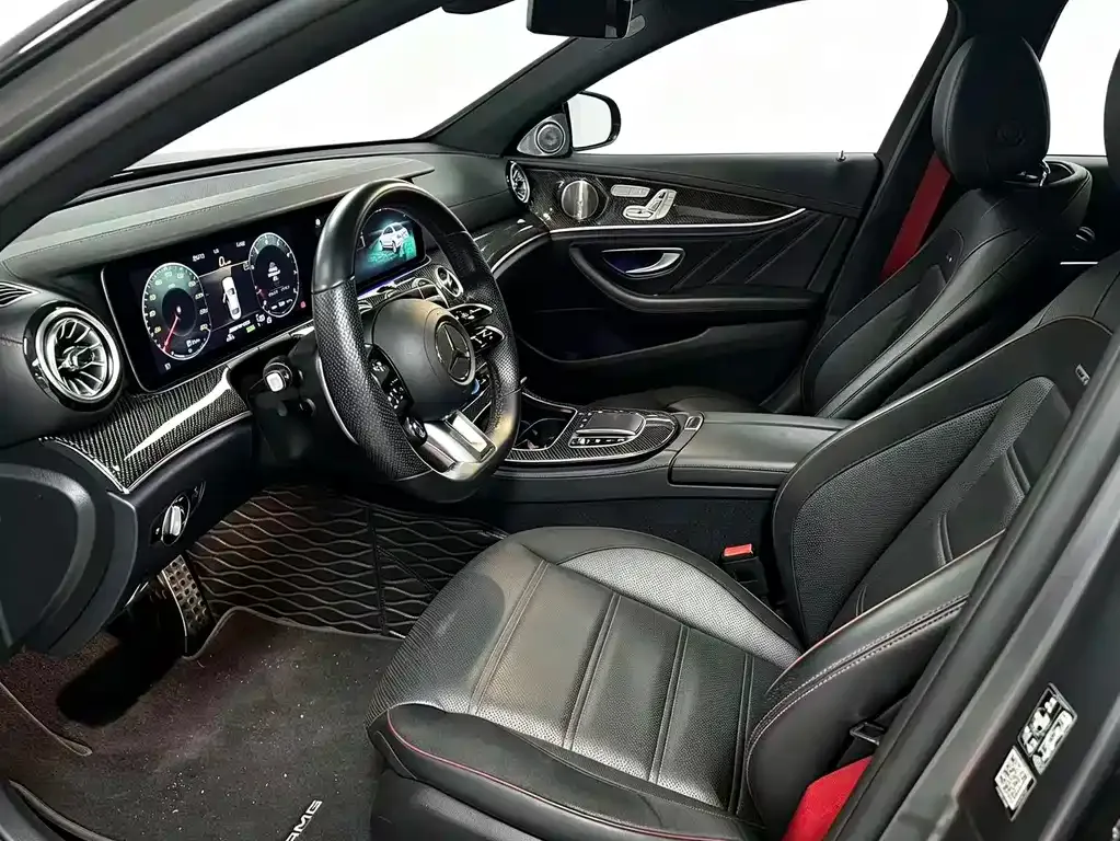 Mercedes-Benz E-Class AMG — фото 9