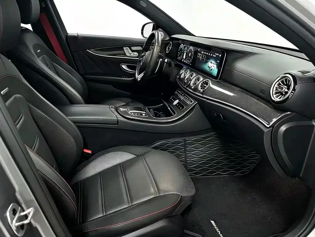 Mercedes-Benz E-Class AMG — фото 10