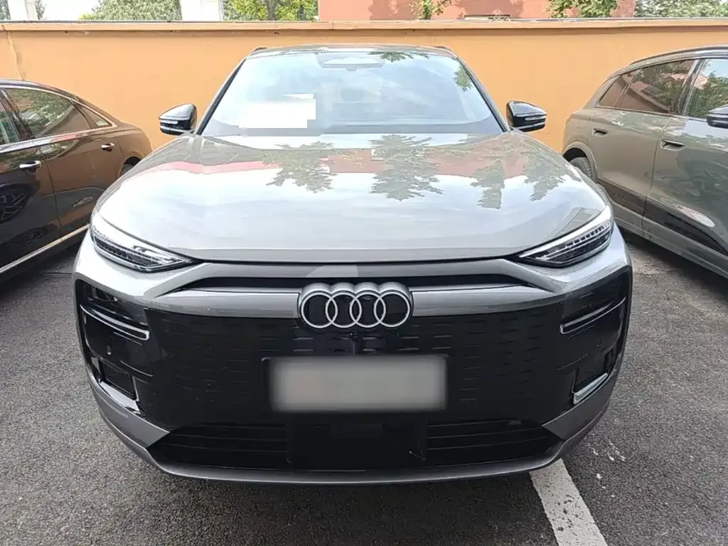 Audi Q6L e-tron — фото 7