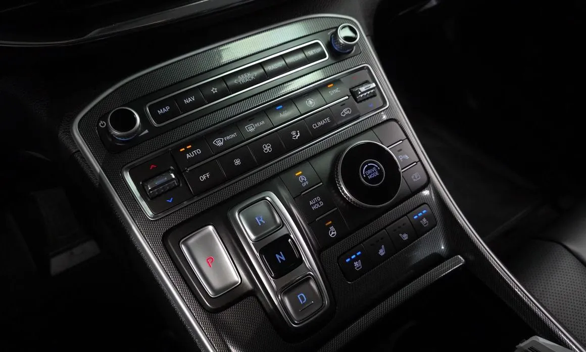 Hyundai Santafe — фото 3
