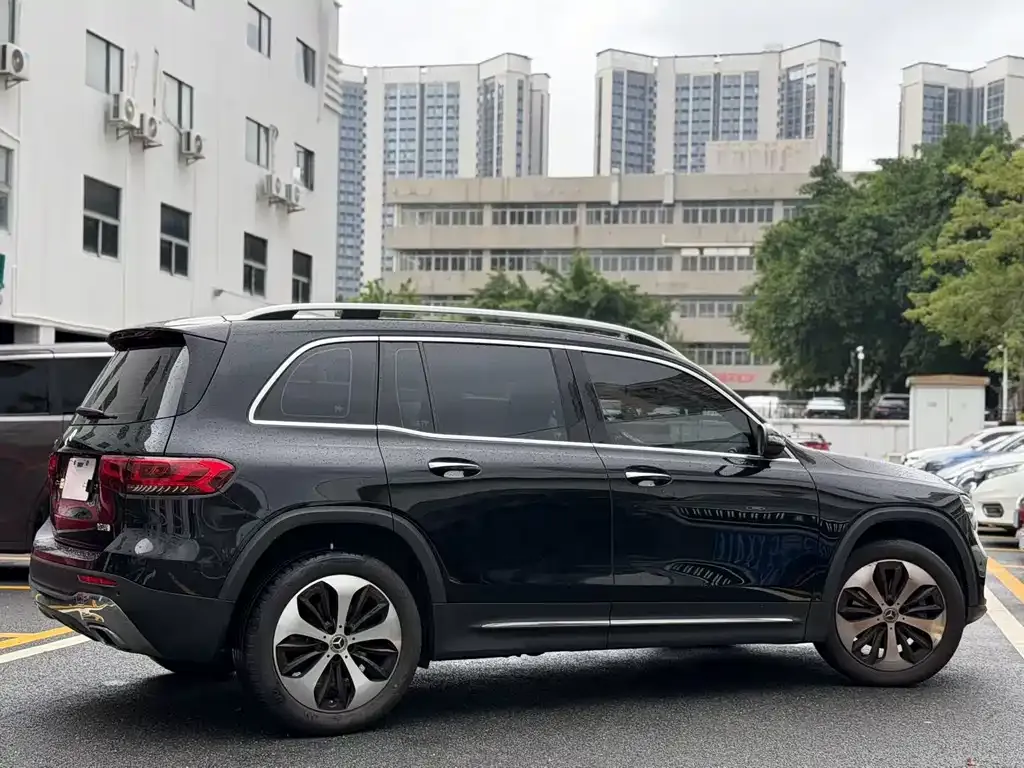 Mercedes-Benz GLB — фото 2