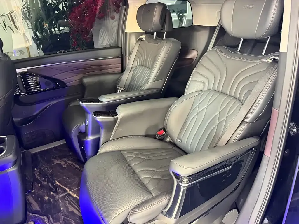 GAC Motor Trumpchi M8 — фото 7