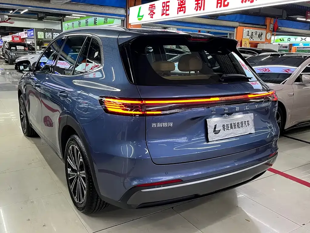 Geely Galaxy Xingjian 7 — фото 6
