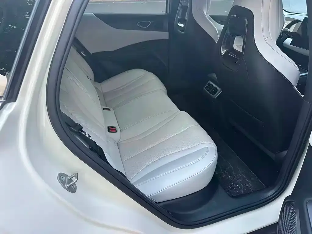 BYD Seal 06 — фото 10