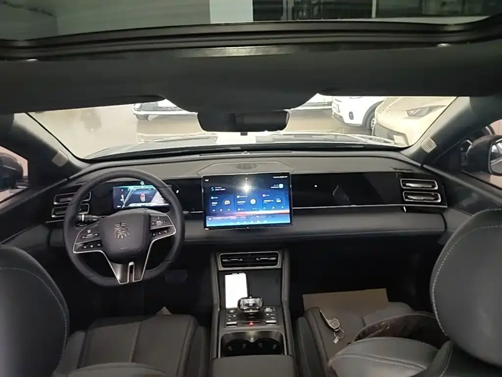 BYD Qin L — фото 10