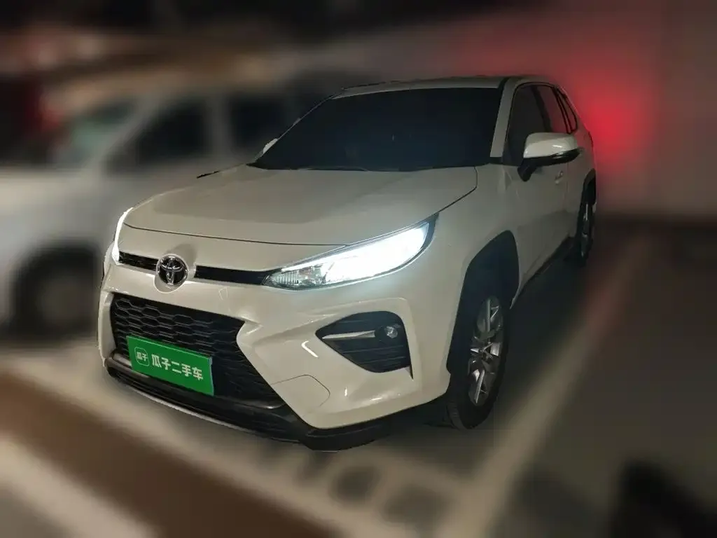Toyota Wildlander — фото 1