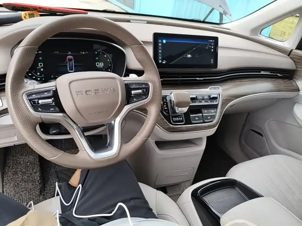 Roewe iMAX8 — фото 9