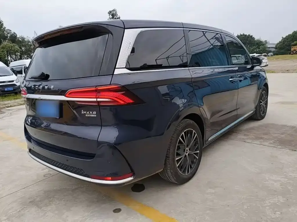 Roewe iMAX8 — фото 7