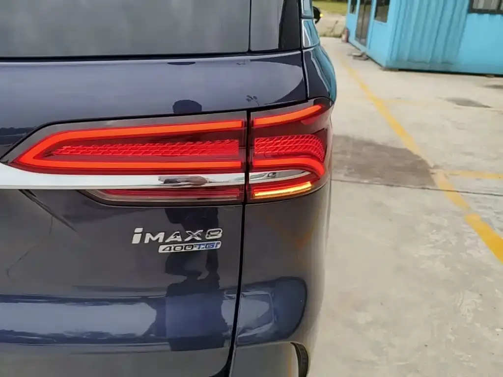 Roewe iMAX8 — фото 2