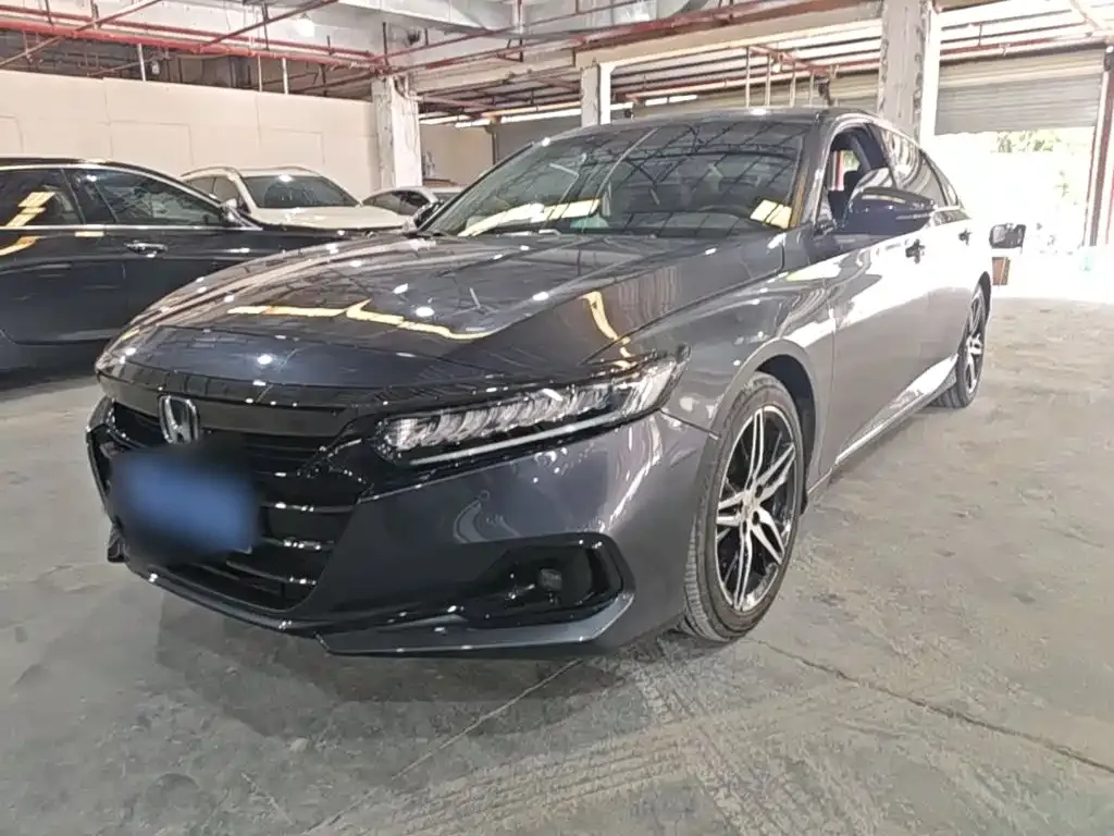 Honda Accord — фото 1