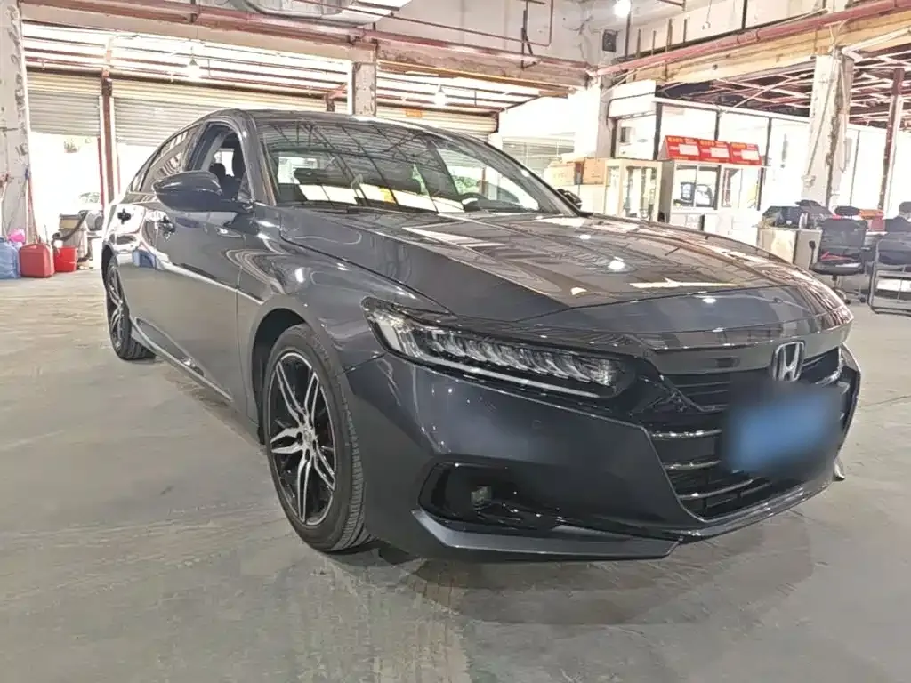 Honda Accord — фото 7