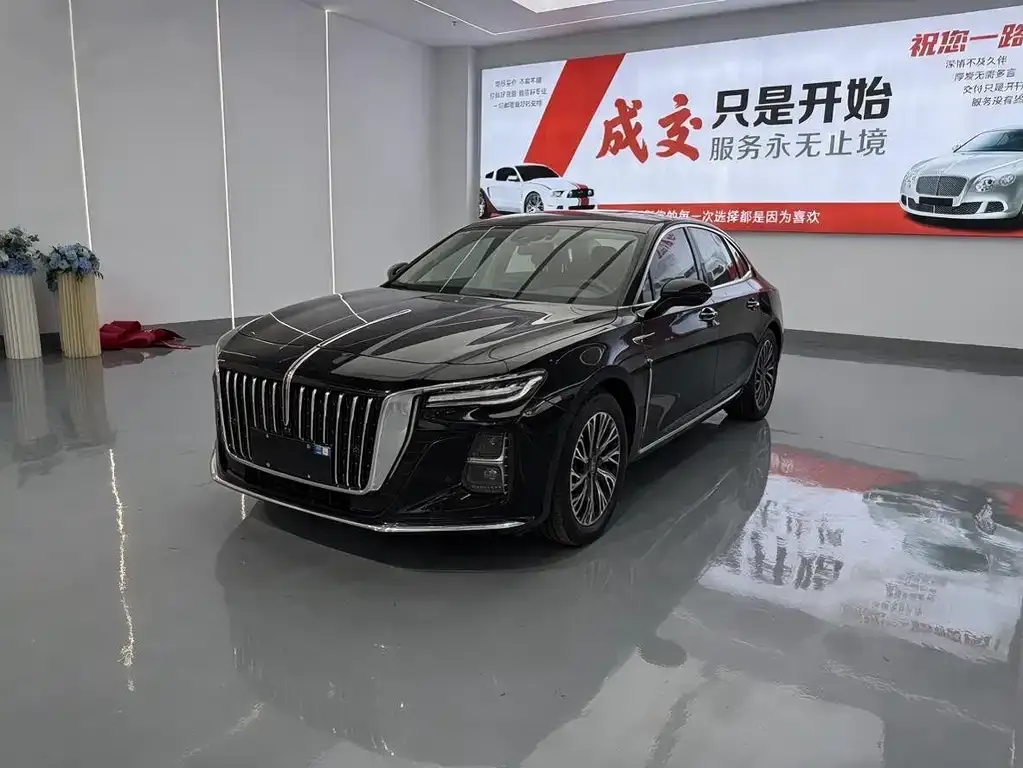 Hongqi H5 — фото 1