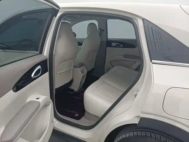 Geely Starburst — фото 10