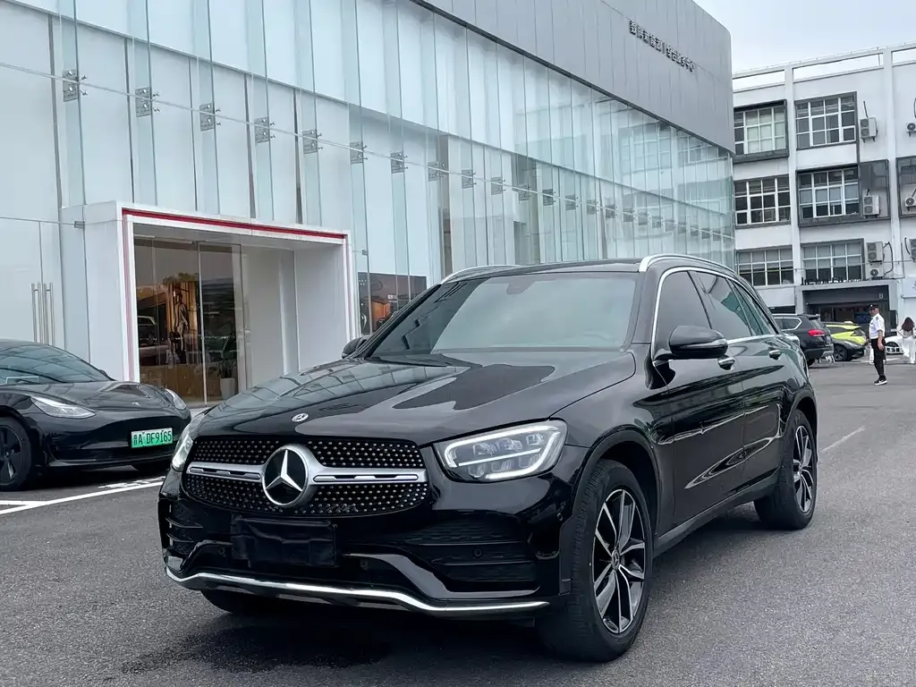 Mercedes-Benz GLC — фото 1
