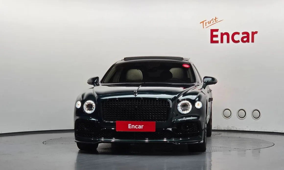 Bentley Flying Spur — фото 2