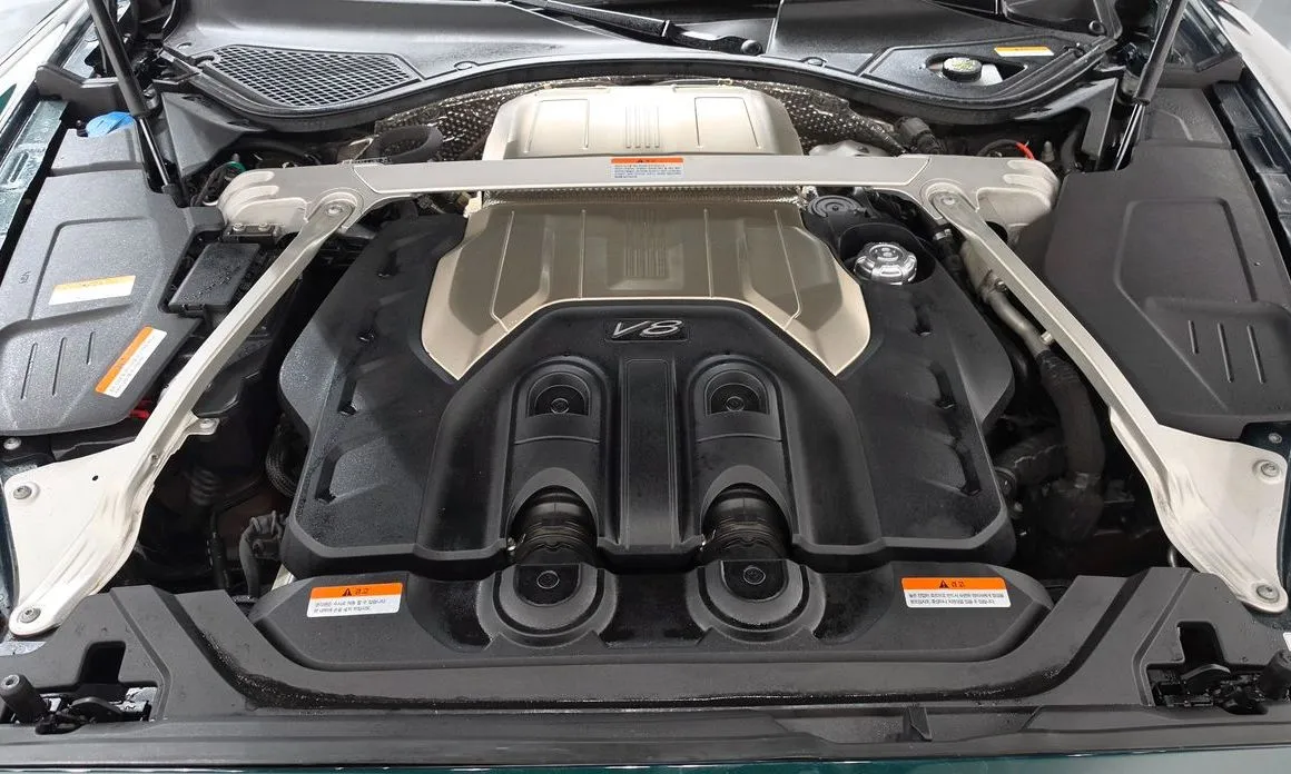 Bentley Flying Spur — фото 9