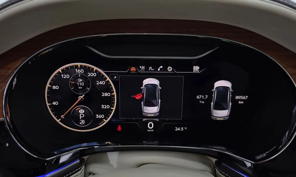 Bentley Flying Spur — фото 3