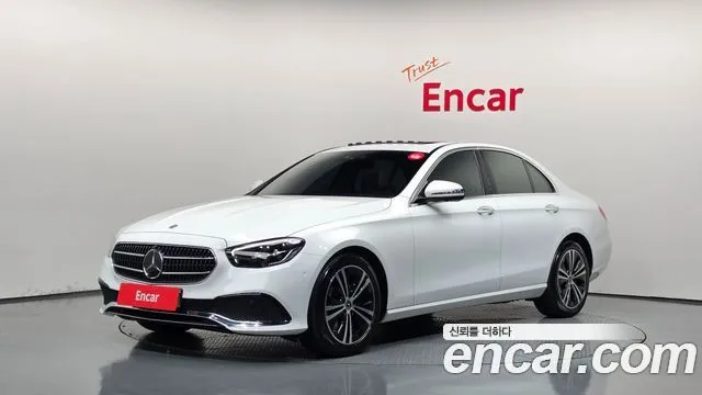 Mercedes-Benz E-Class — фото 1