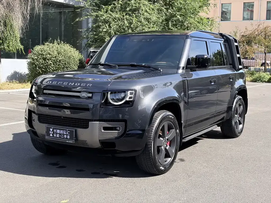 Land Rover Defender — фото 1