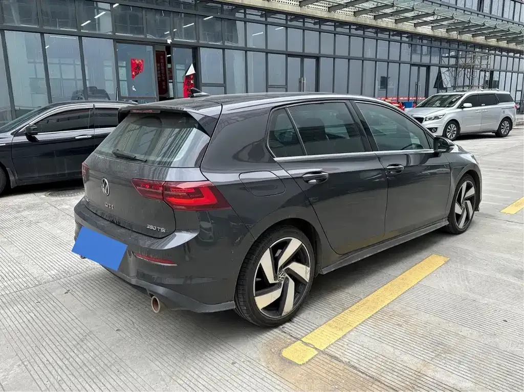 Volkswagen Golf GTI — фото 4