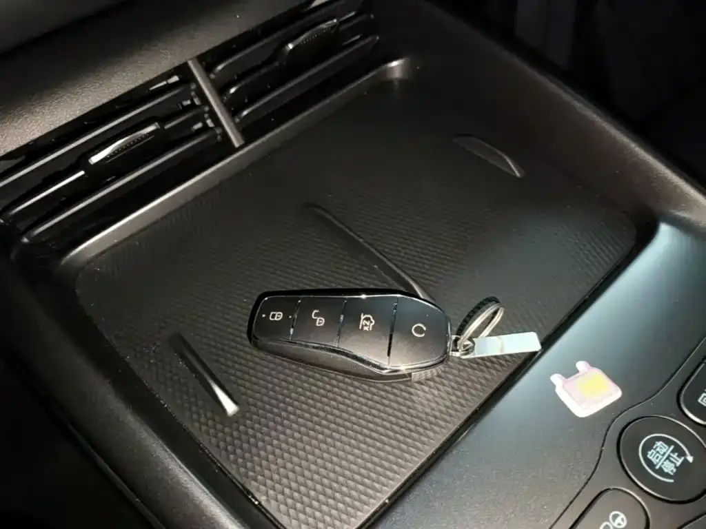 BYD Seal 06 — фото 1