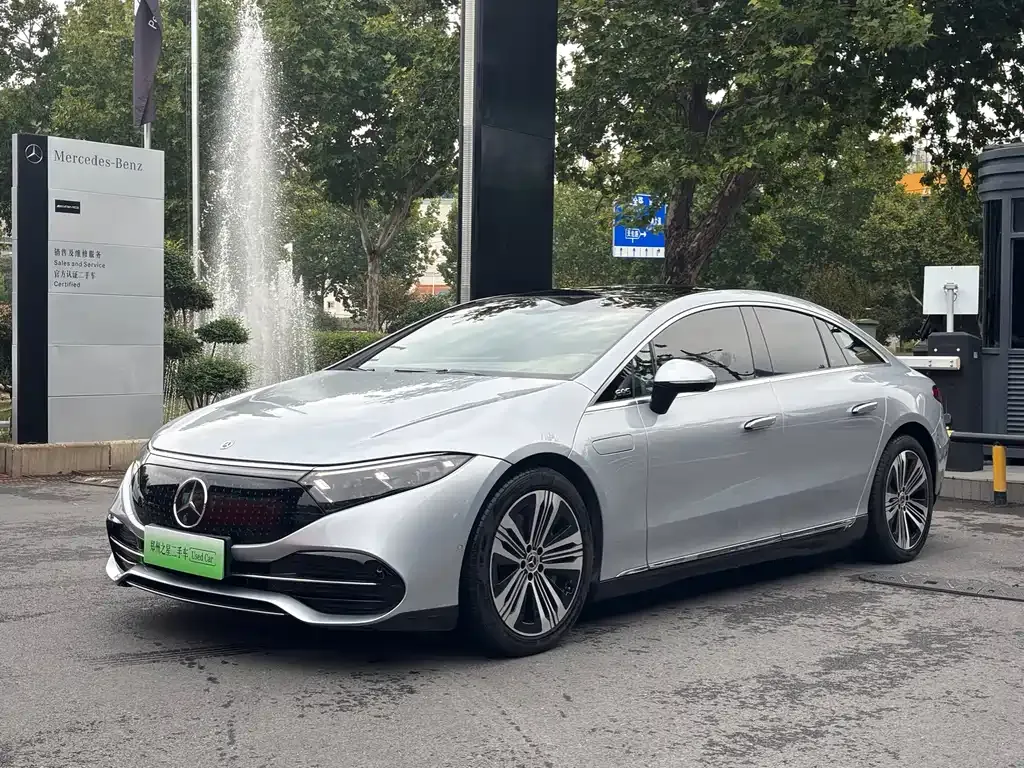 Mercedes-Benz EQS — фото 1