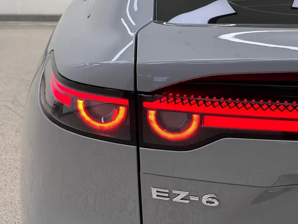 Mazda EZ-6 — фото 7