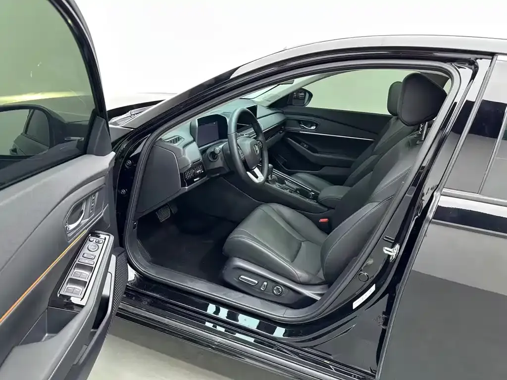 Honda Accord — фото 6