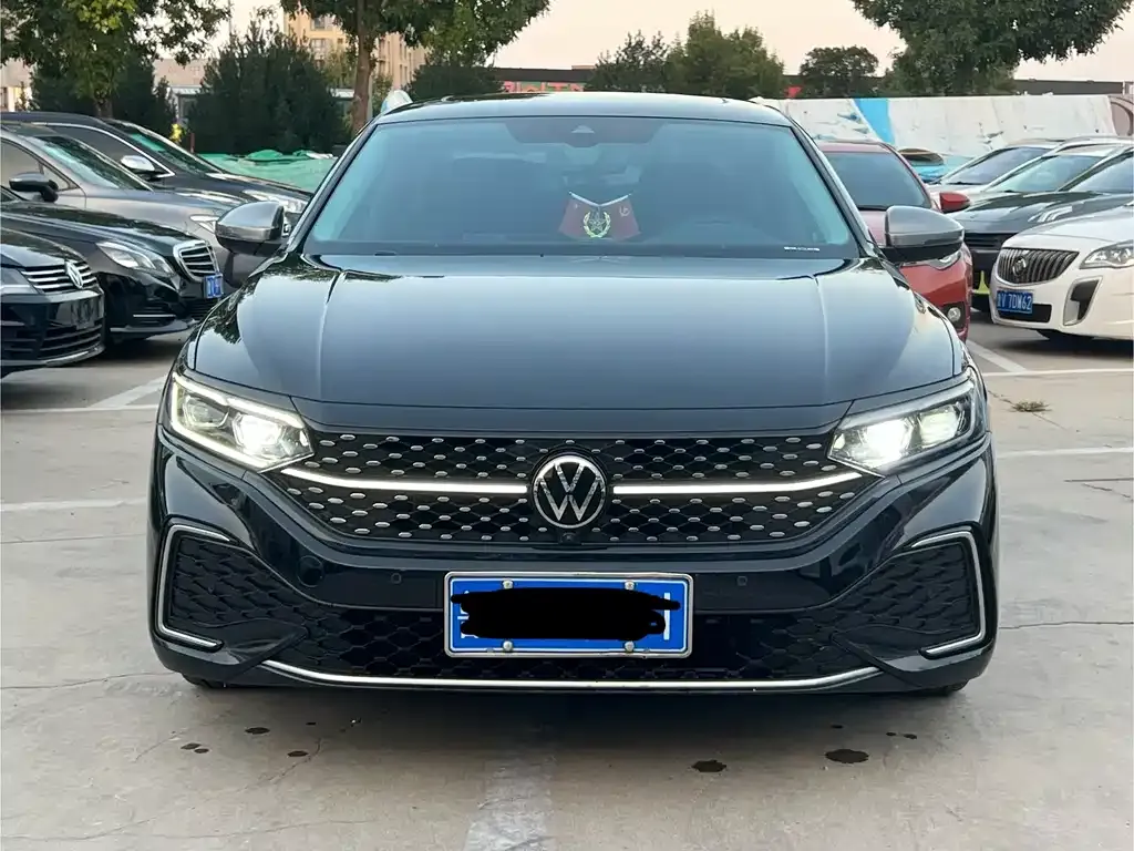 Volkswagen Passat — фото 5