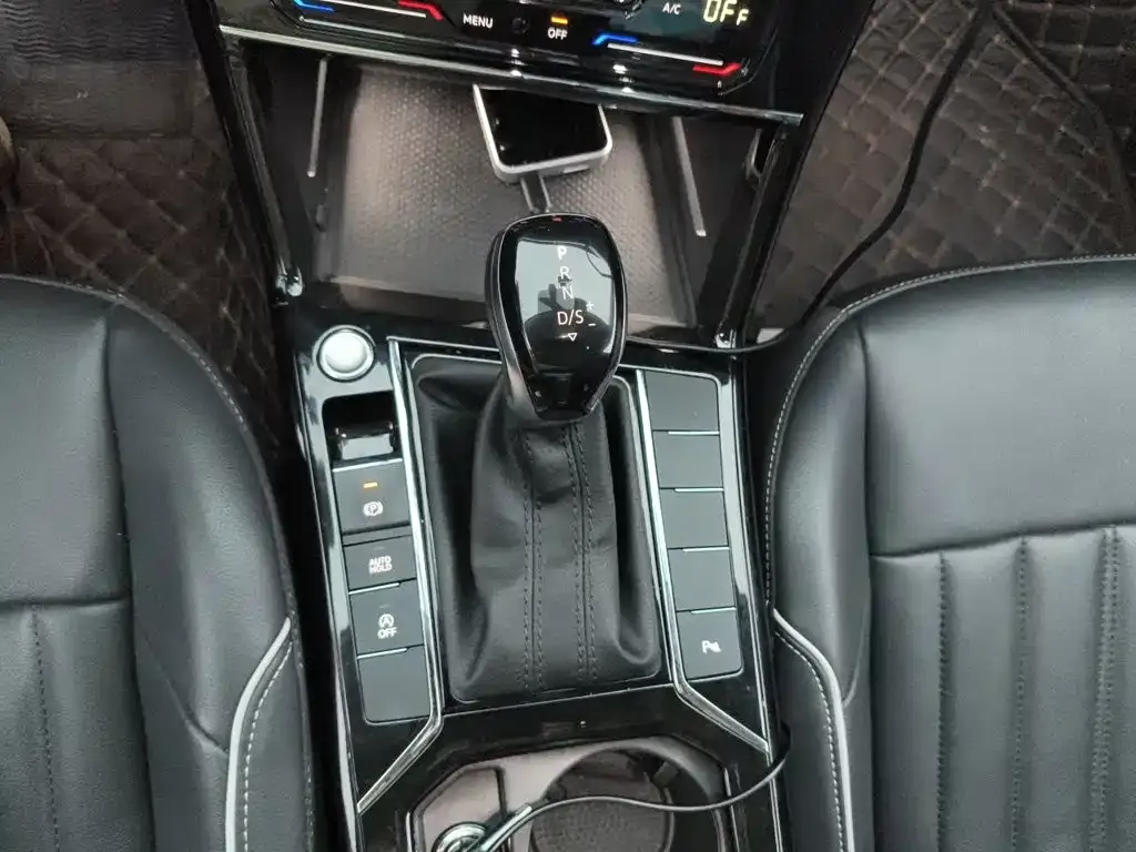 Volkswagen Passat — фото 6